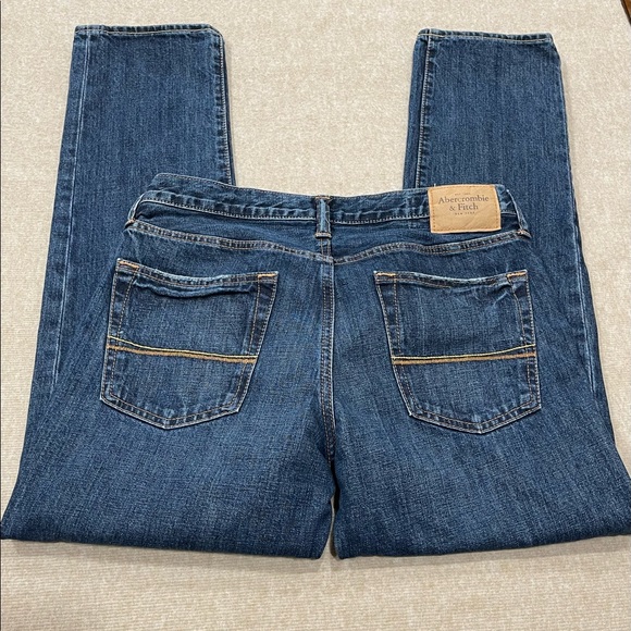 Abercrombie & Fitch Medium Wash Straight Leg Button Fly Denim Blue Jeans Men Boy - Picture 5 of 13